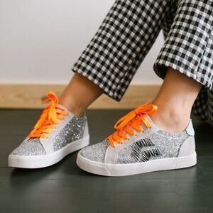 DOLCE VITA ZAGA SILVER GLITTER LOW SNEAKERS SIZE 7.5